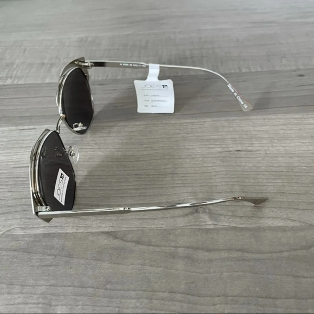 Silver Metallic Frame Aviator Cat Eye Sunglasses women’s NWT
